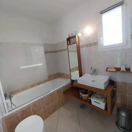Apartament T3, Climatise, Parking *